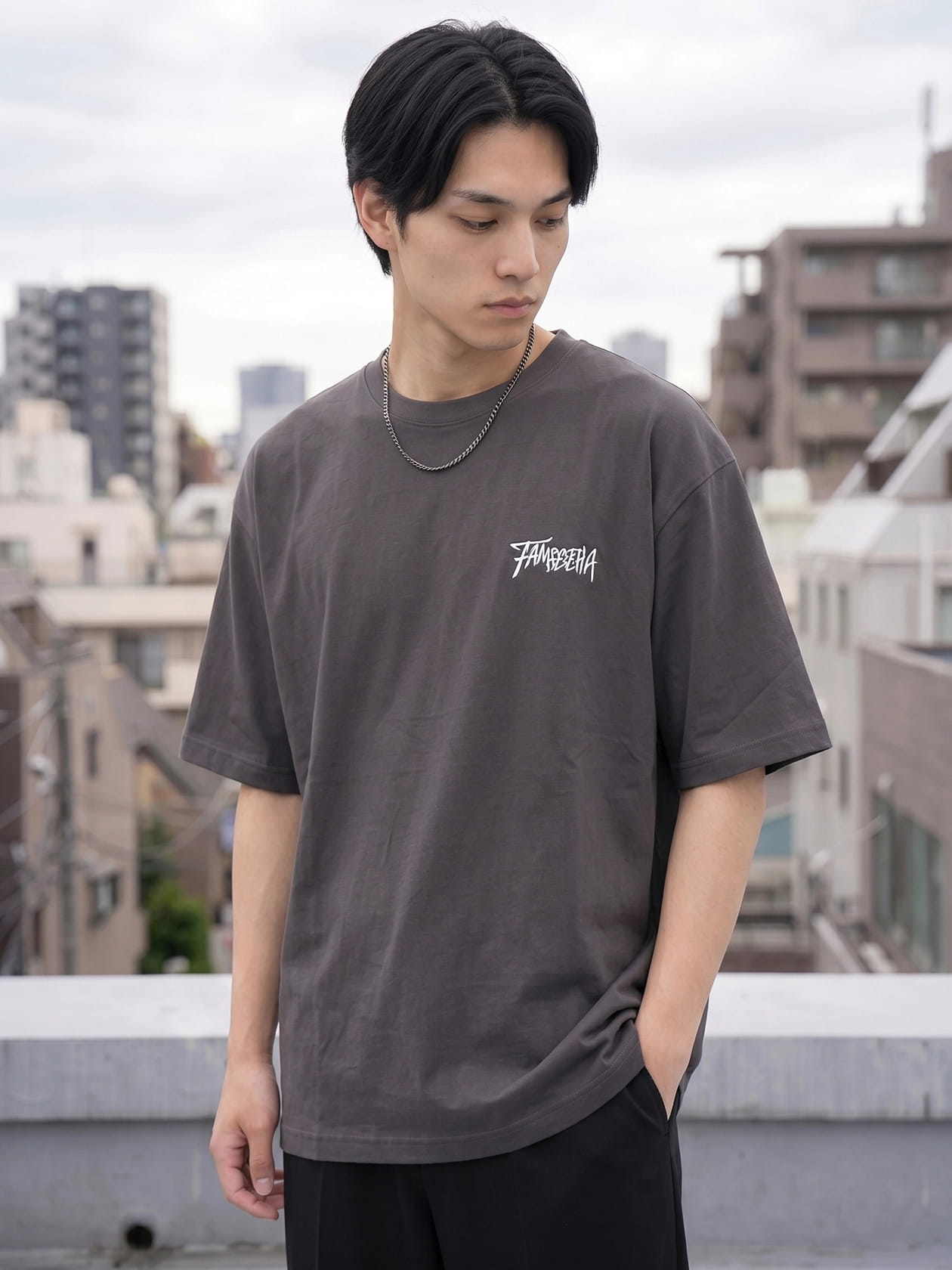 ストリートロゴ　半袖Ｔシャツ