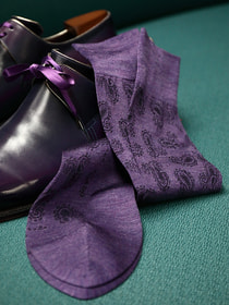 【イルレガロ】シルクペイズレーソックス