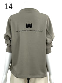 バックロゴ プルオーバー