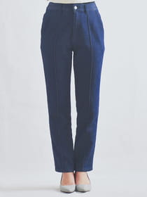 シアバター配合センターシーム美脚ストレートパンツ