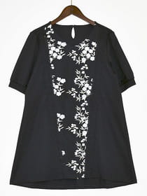 冷感　刺繍使いバックフレアチュニック