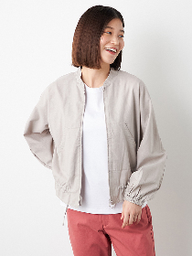 ギャザーデザインショートジャケット