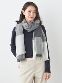 【はる】cacharel リブマフラー 紺　パリ購入 未使用 3383203158.jpg