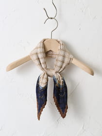 【WEB限定】グリッド・シンフォニー　プリーツスカーフ