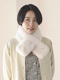 【WEB限定】フェイクファーマフラー