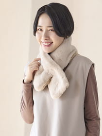 【WEB限定】ファーボアマフラー