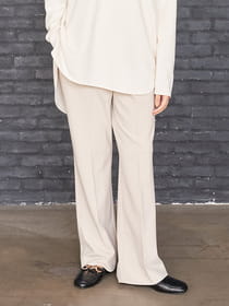 イージーフレアパンツ