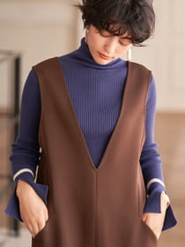 深Vネックジャンパースカート