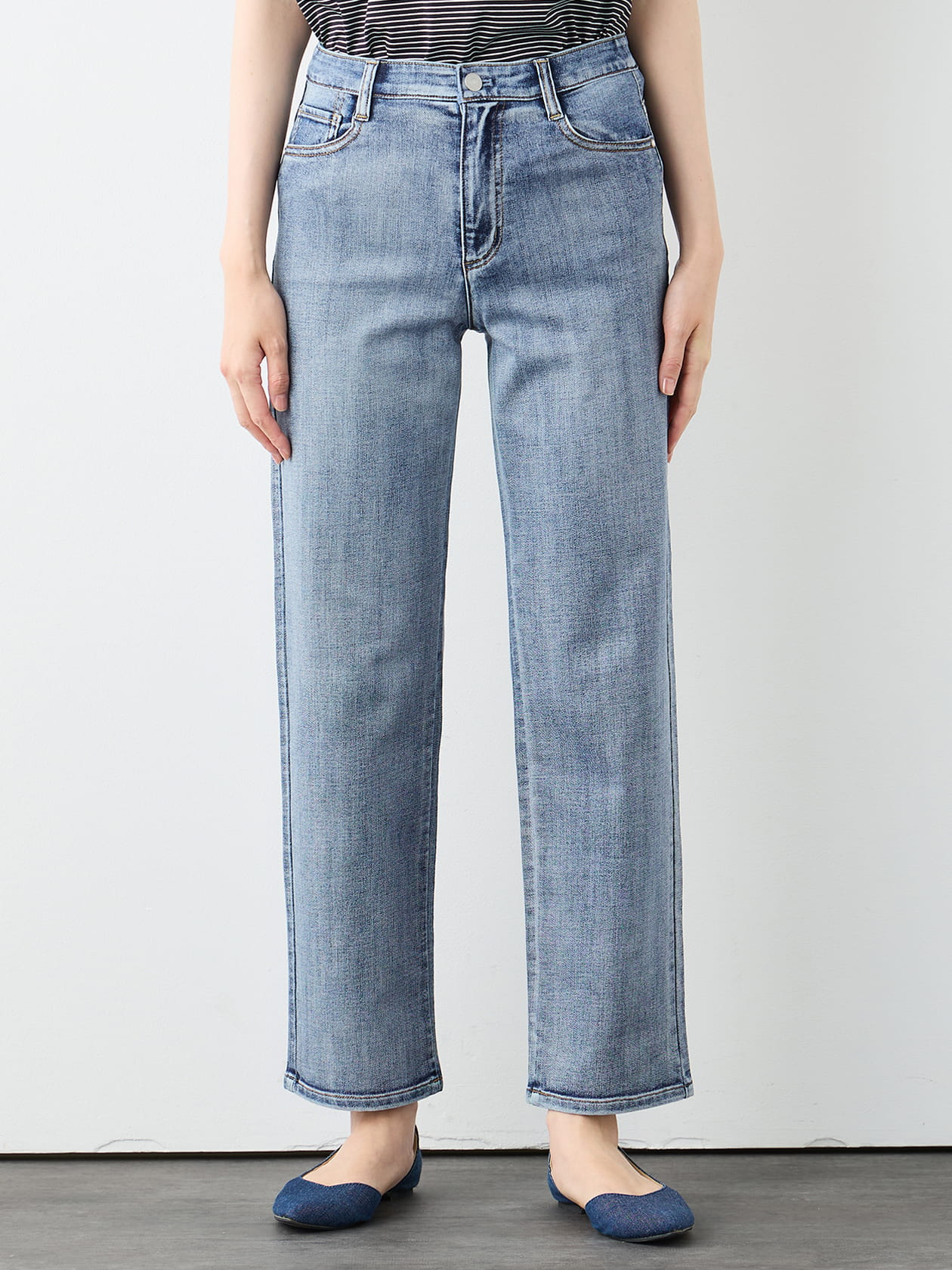 ソフトストレッチデニムストレートパンツ