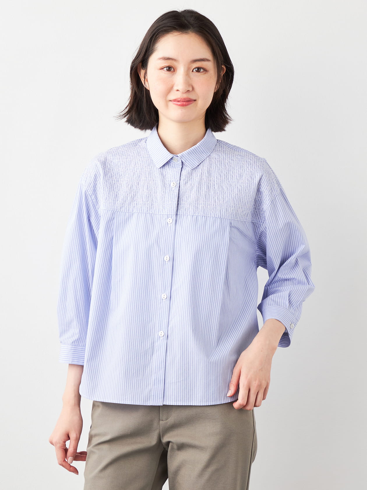 【3buy40%OFF！対象商品】カレイドスコープエンブブラウス