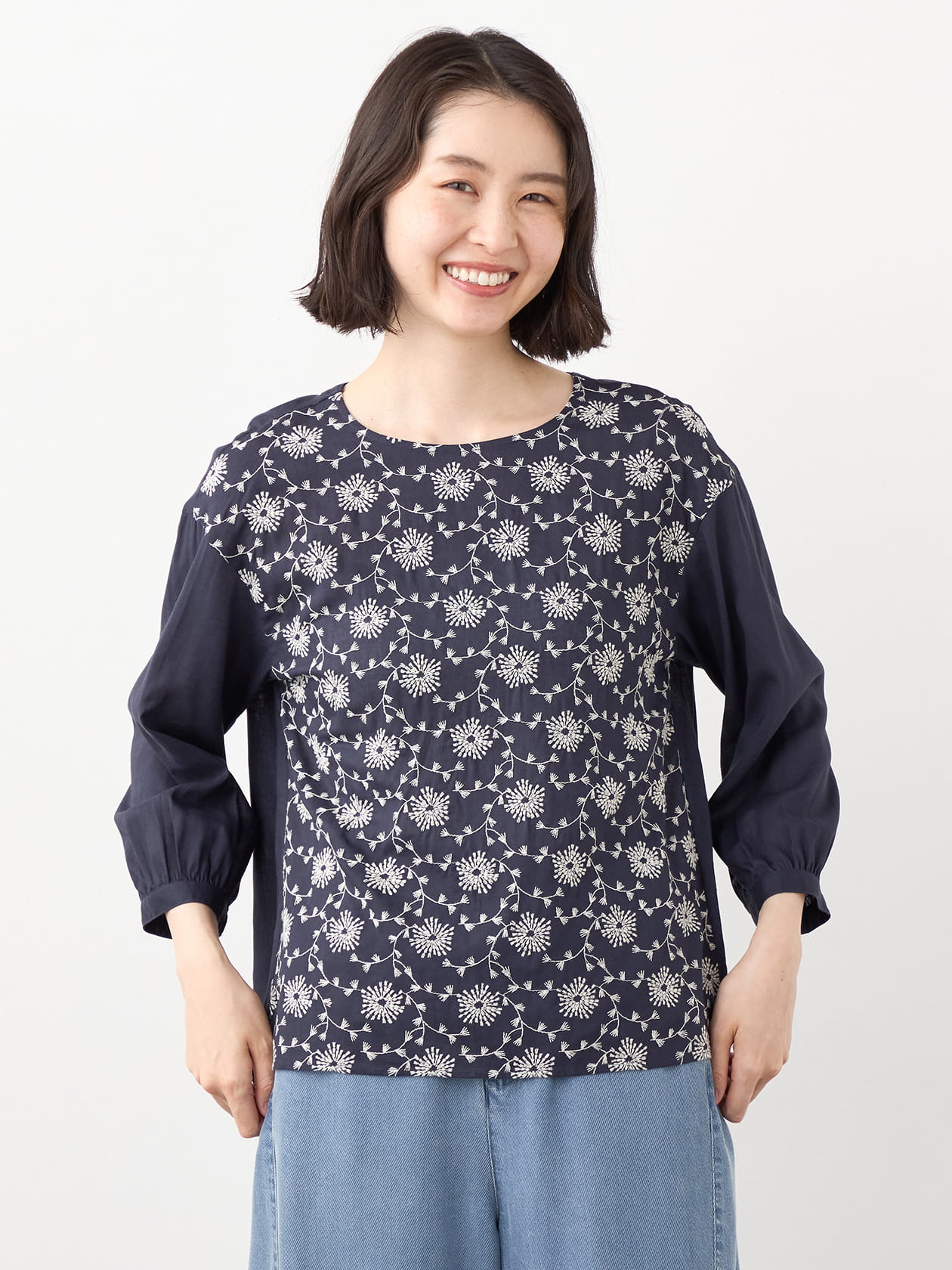 【早割30%OFF対象】サークルフラワーエンブブラウス