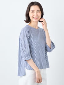 レーシー丸首プルオーバーブラウス