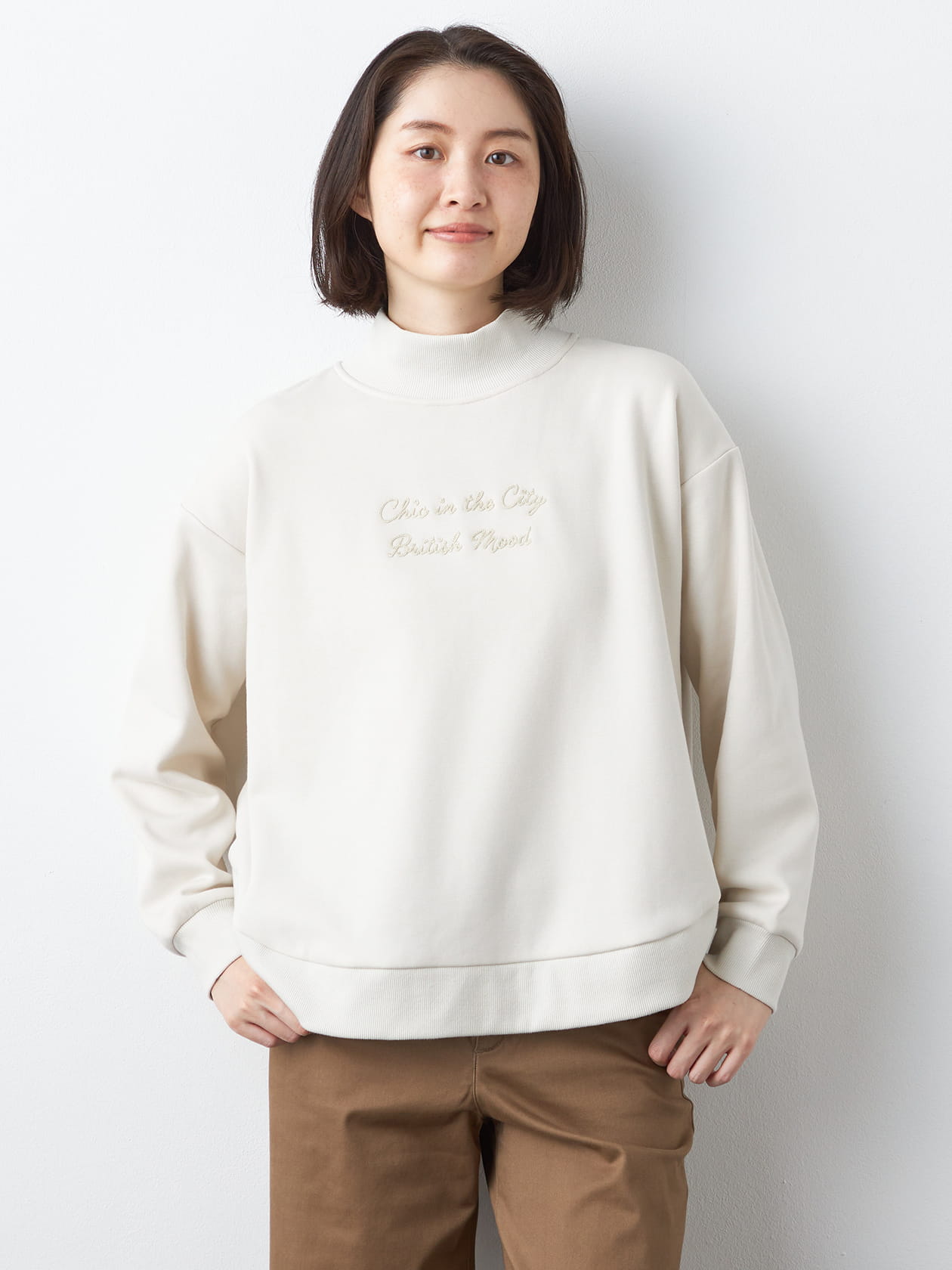 【早割30%OFF対象】裏シャギー刺繍プルオーバー