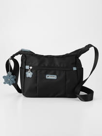 【7ポケット】フラワーアクセント付き 横型 ショルダーバッグ