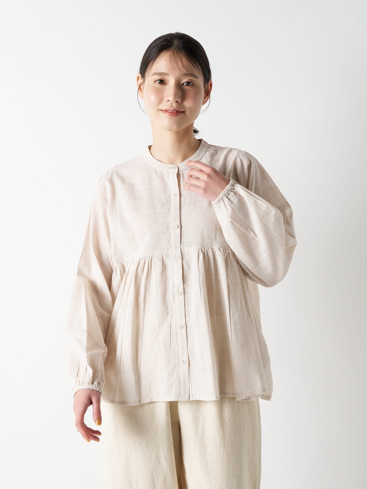 バンドカラーペプラムブラウス