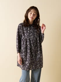 【Flower Garden】フリル襟ペプラムブラウス