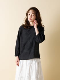 【Flower Garden】ボートネックバックボタン刺繡ブラウス