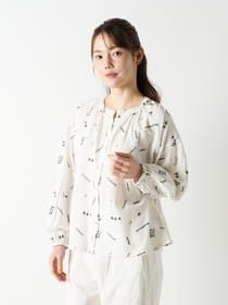 【Linelino】バンドカラーフラワーモチーフ刺繡ブラウス