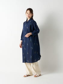 【Linelino】ショルダーギャザーフラワー刺繡ワンピ