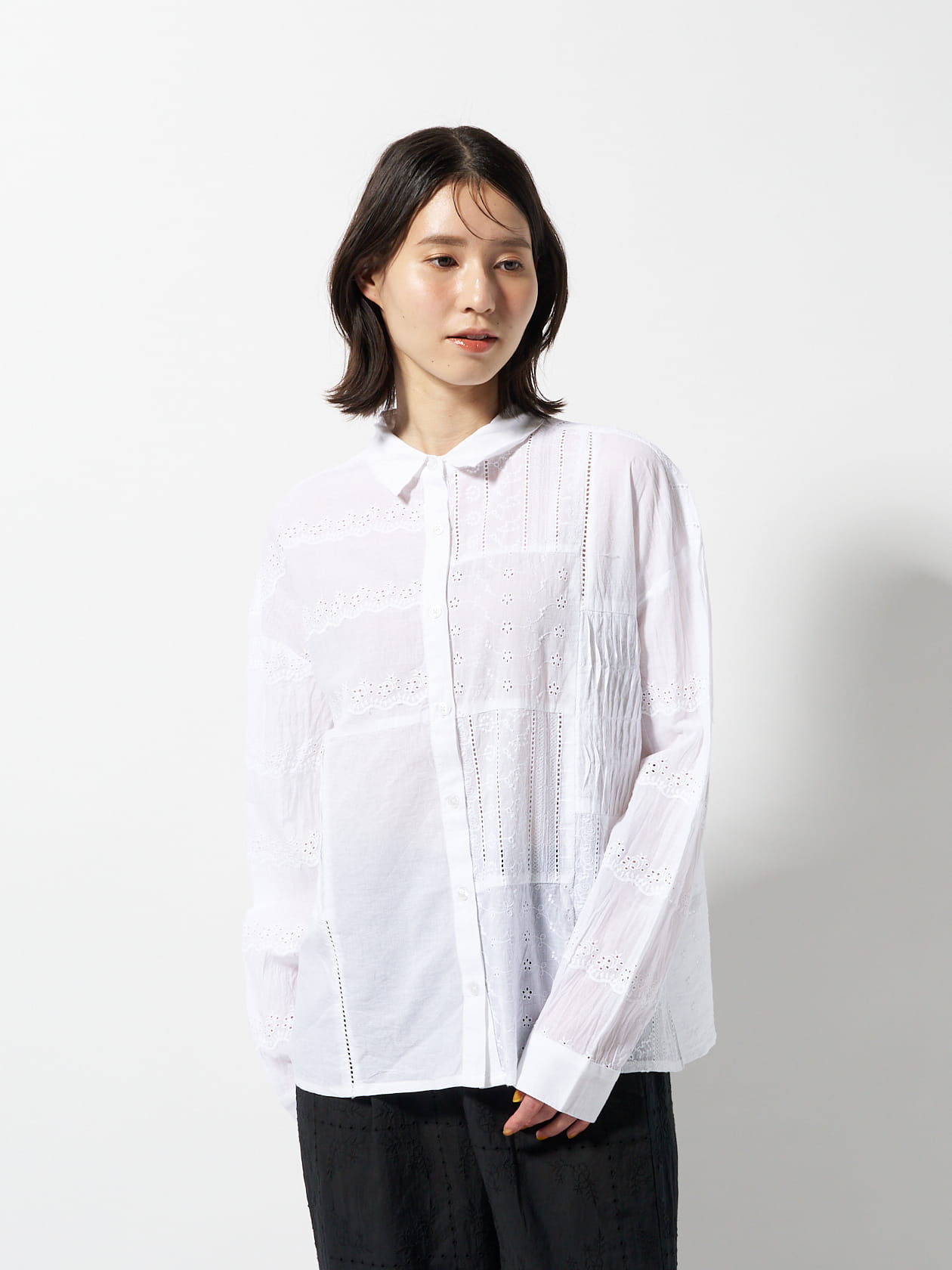 パッチワーク刺繍シャツ