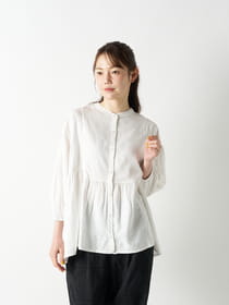 デザイン切り替えギャザーブラウス