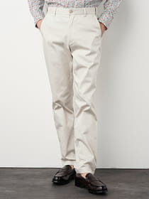 サテンストレッチチノパンツ