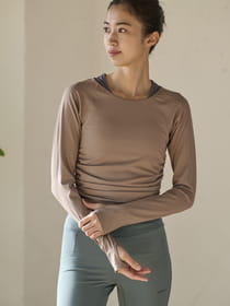 サイドシャーリング長袖Tシャツ